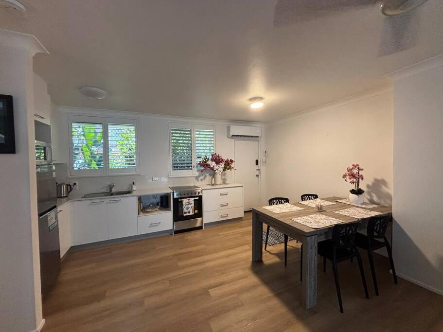 Apartment Tropical Ground-floor Retreat *