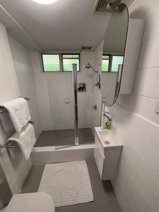 Apartment Tropical Ground-floor Retreat Cairns
